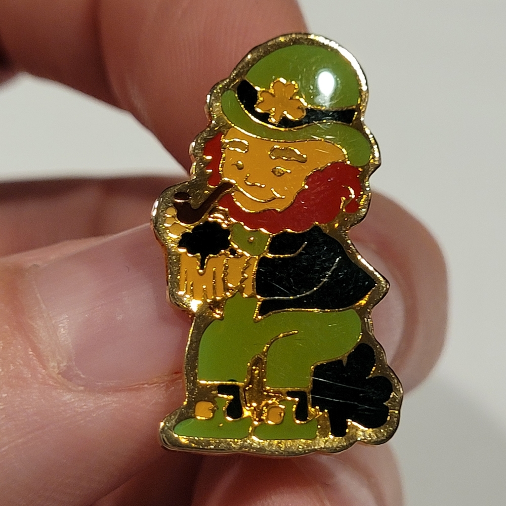 Vintage St Patrick's Patty's Day Irish Leprechaun Pin Brooch